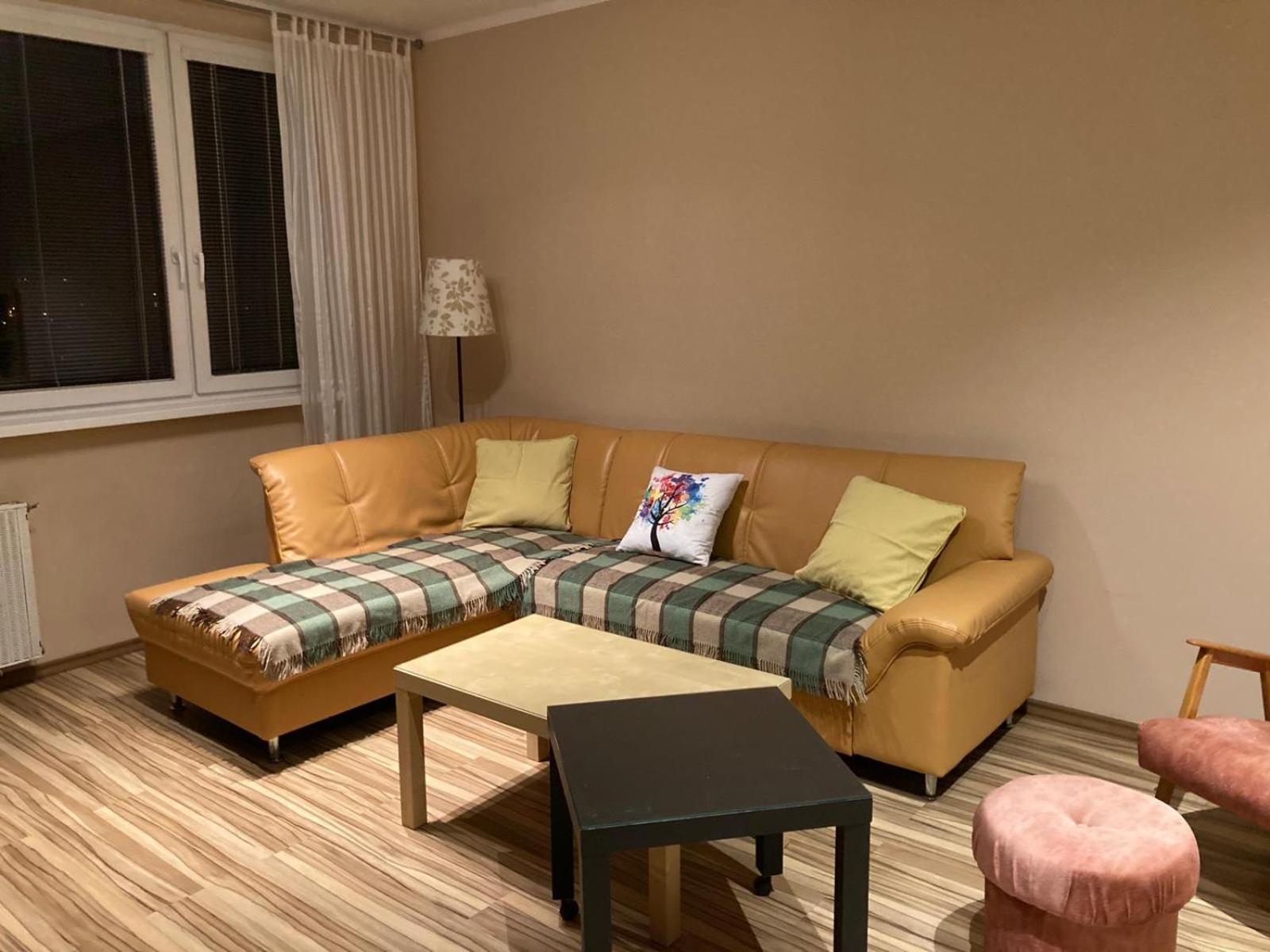 Apartman Hodonin 7 7 7 2 3 4 1 9 4 外观 照片